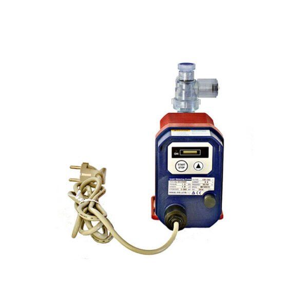 Detalle de bomba dosificadora Walchem Iwaki Serie EJ